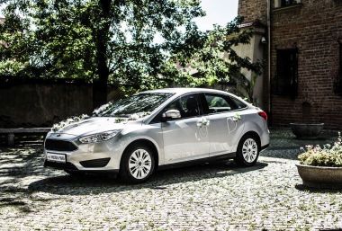 Samochód do ślubu, wynajem nowy samochód do wesela FORD 16