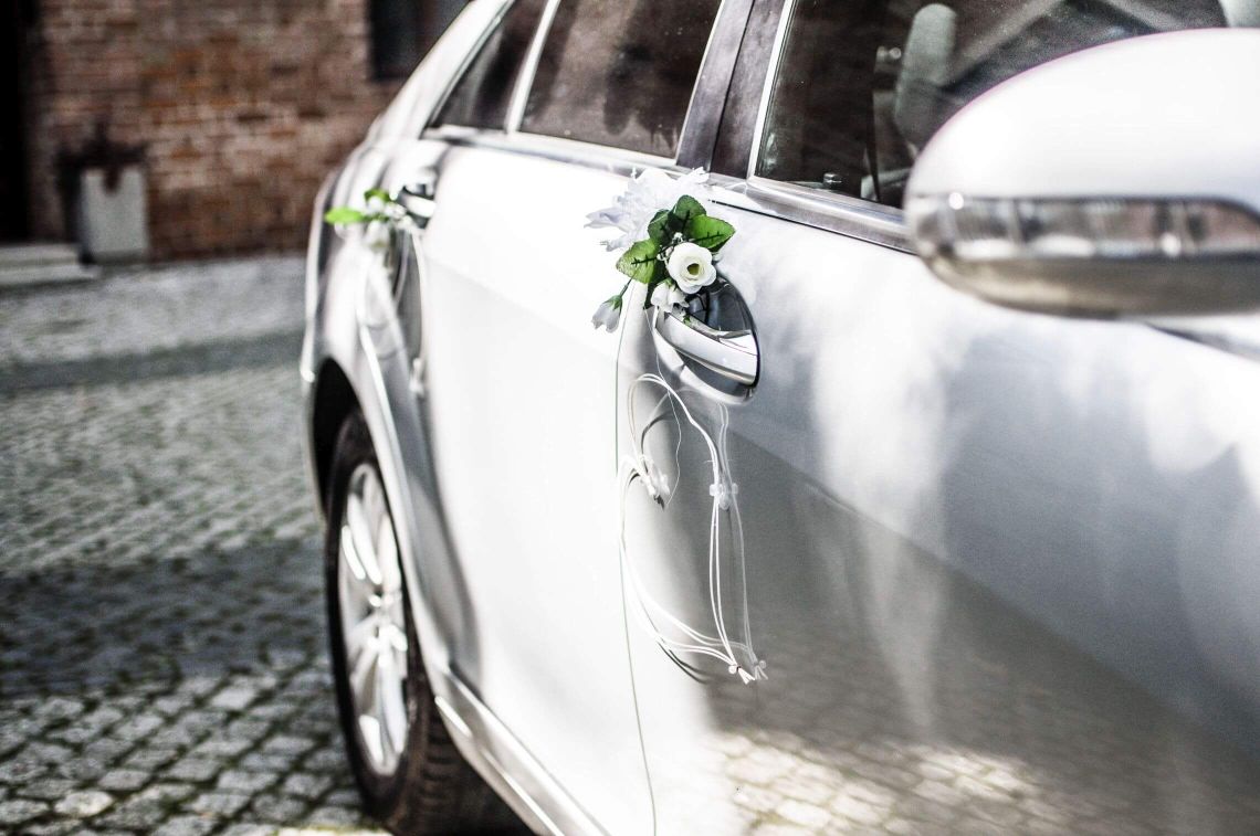Luksusowa limuzyna Mercedes S do ślubu lub wesela wynajem 9
